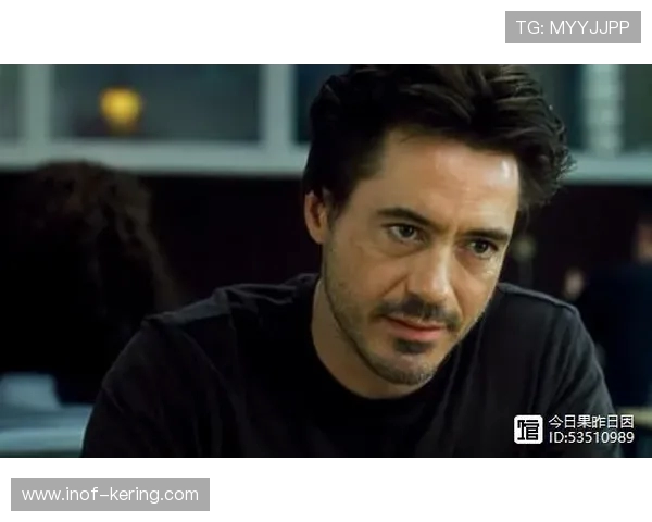 卡洛斯的传奇之路：从少年天才到足球巨星的奋斗历程